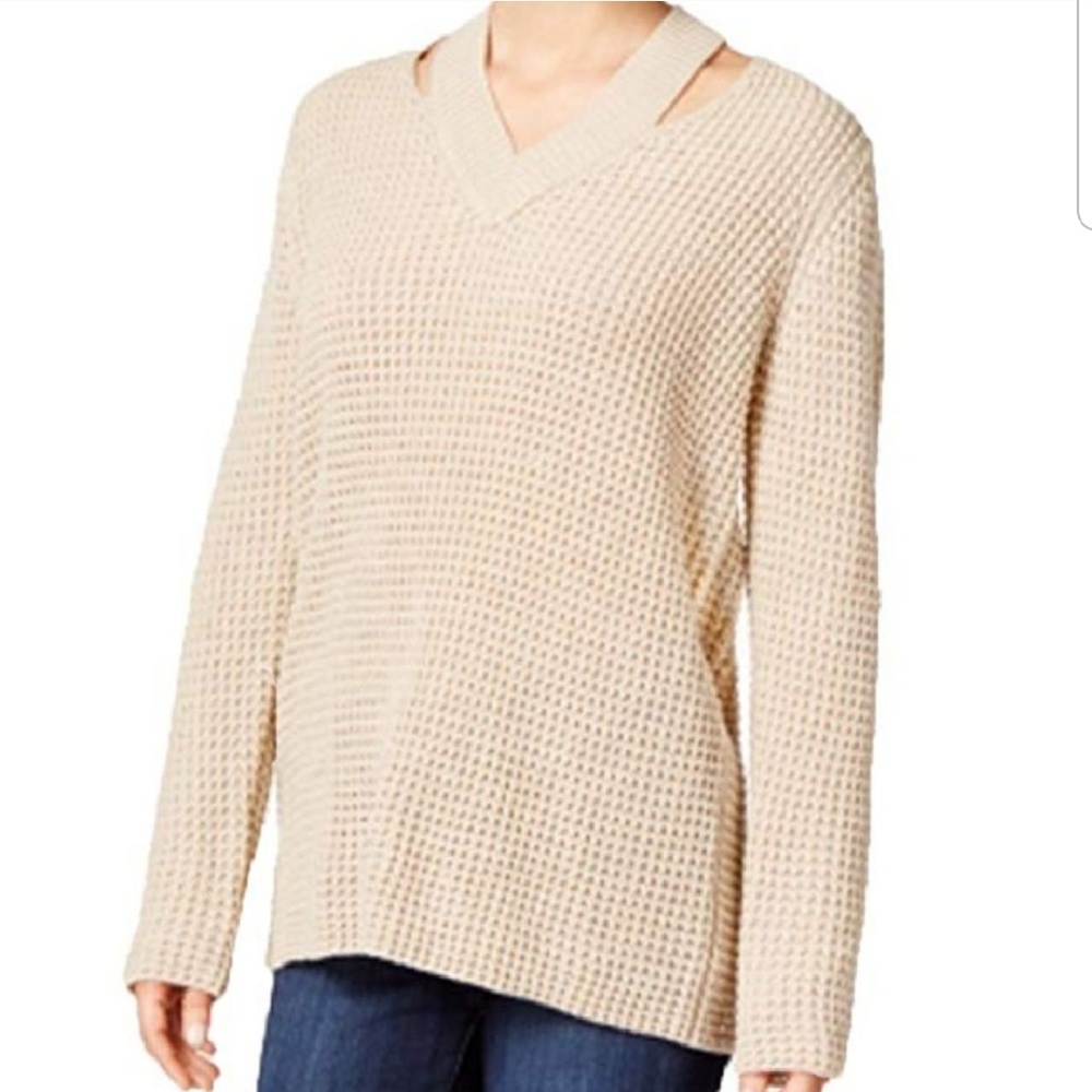 Cutout Cold Collar knit pullover sweater